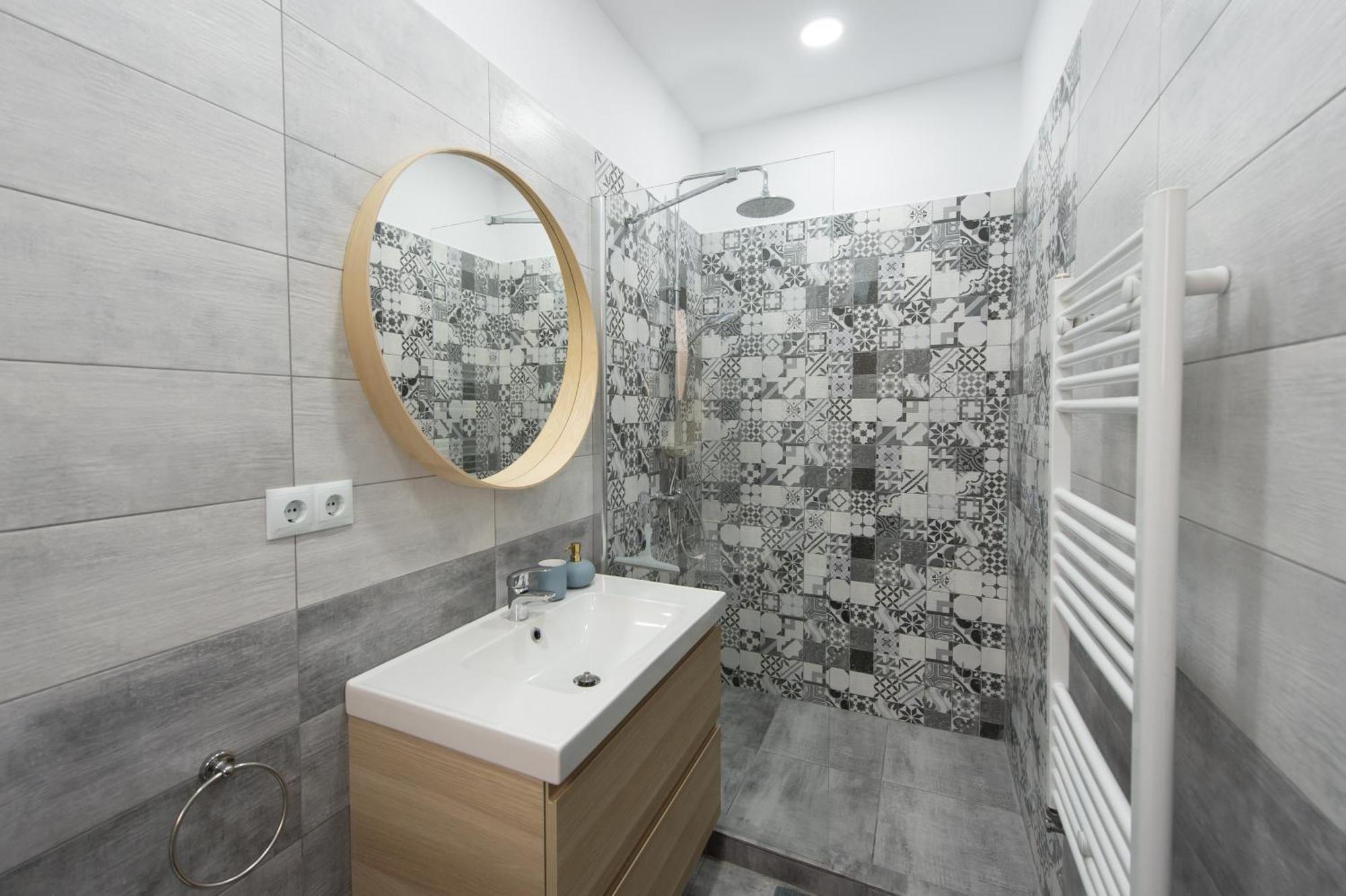 Gorgeous Brasov Flat With Patio And Mountain Viewsアパートメント エクステリア 写真
